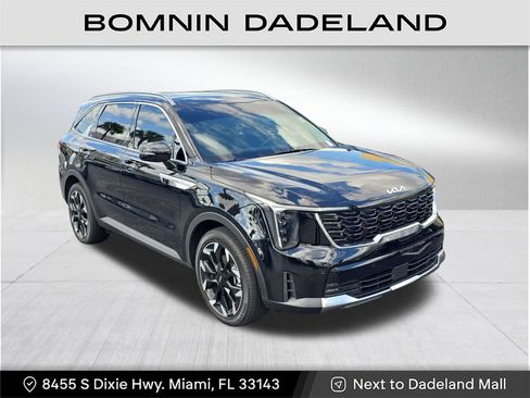 Used 2024 Kia Sorento EX w/ Panoramic Sunroof Package image 1