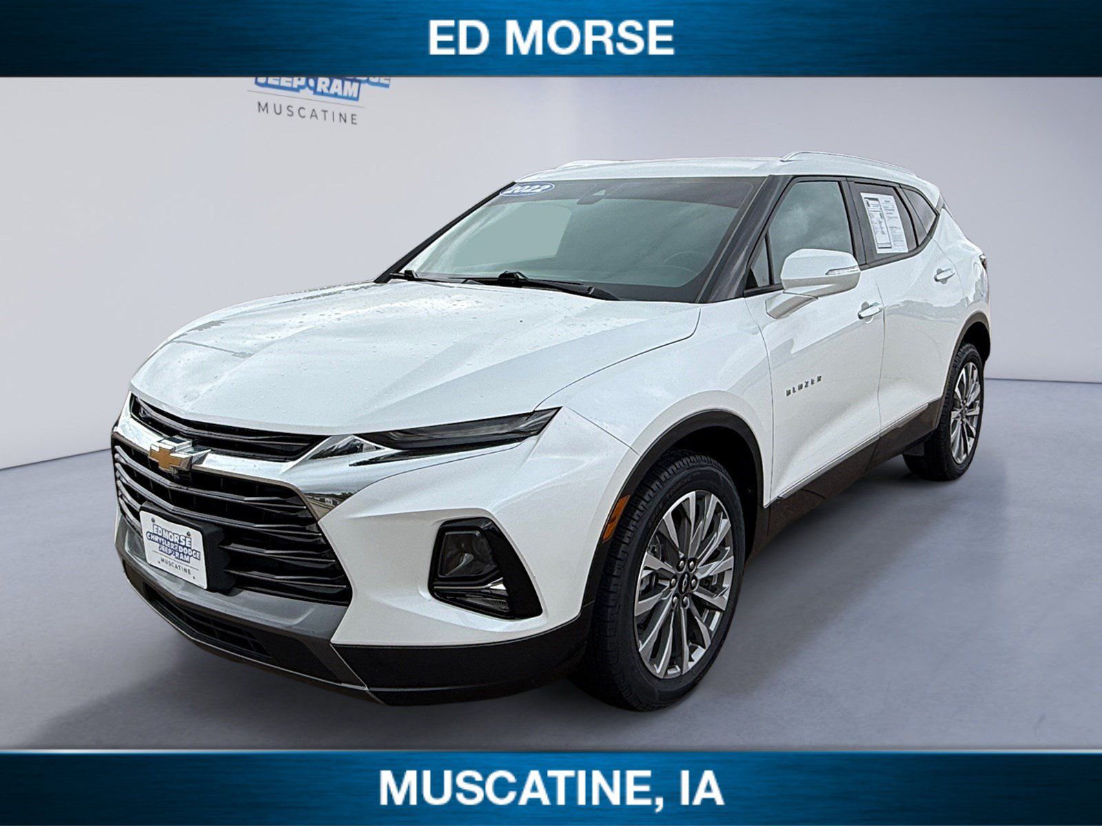 Used 2022 Chevrolet Blazer Premier AWD/4WD image 1