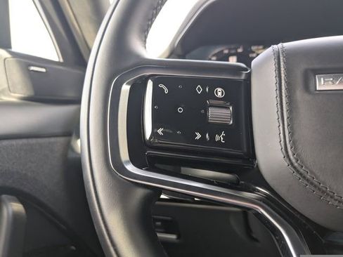 Used 2025 Land Rover Range Rover Sport image 20