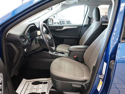 Used 2022 Ford Escape SE w/ Cold Weather Package AWD/4WD image 26