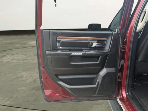 Used 2018 RAM 2500 Laramie image 12