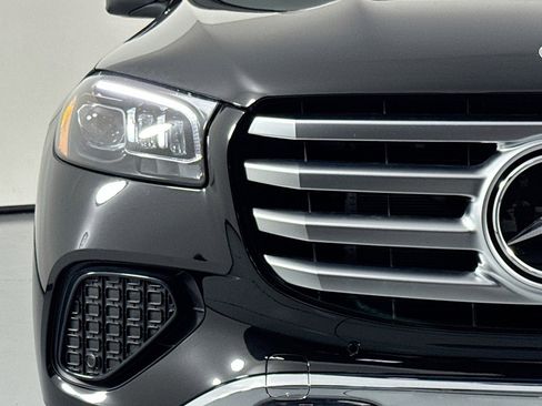 New 2026 Mercedes-Benz GLS 450 4MATIC image 14