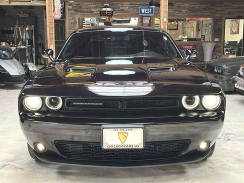 Used 2018 Dodge Challenger SXT Plus RWD image 7