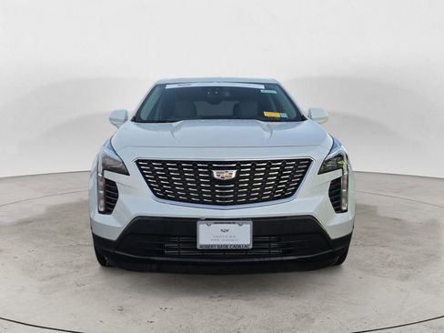 Certified 2023 Cadillac XT4 Luxury w/ Cold Weather Package image 8