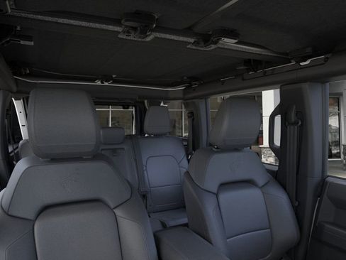 New 2026 Ford Bronco Badlands image 12