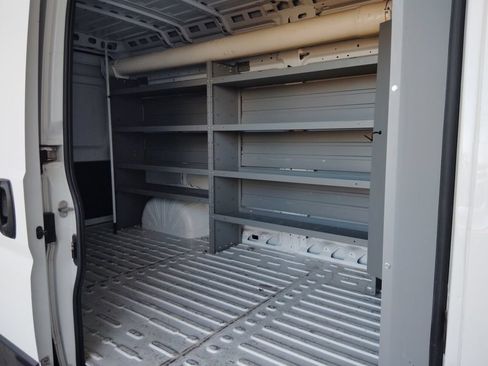 Used 2024 RAM ProMaster 2500 w/ Convenience Group FWD image 15