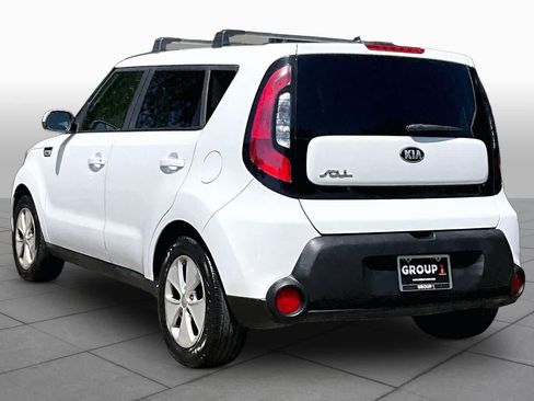 Used 2016 Kia Soul FWD image 12