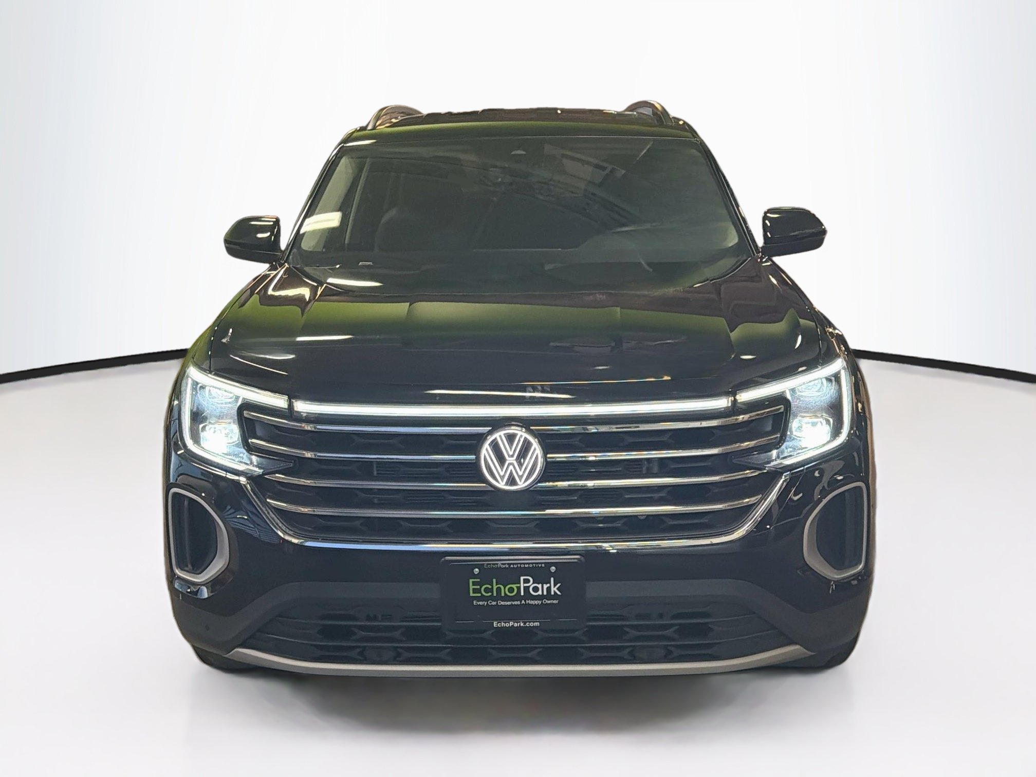 Used 2026 Volkswagen Atlas SE AWD/4WD image 2