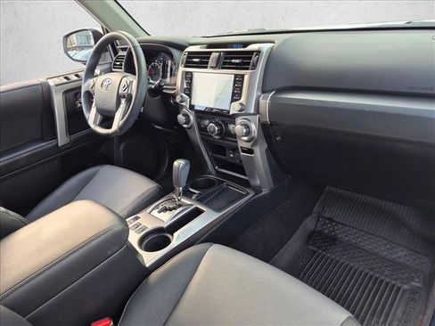 Used 2022 Toyota 4Runner SR5 Premium RWD image 19