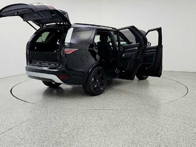 New 2026 Land Rover Discovery Limited Edition AWD/4WD image 11