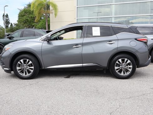 Used 2018 Nissan Murano SV FWD image 5