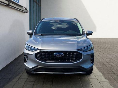 Certified 2023 Ford Escape Platinum AWD/4WD image 8