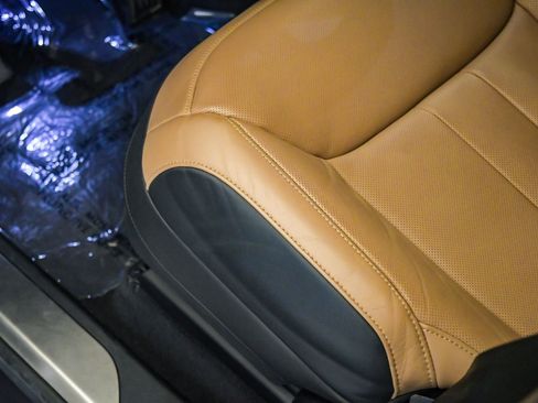 Used 2023 Land Rover Range Rover Sport SE Dynamic image 26