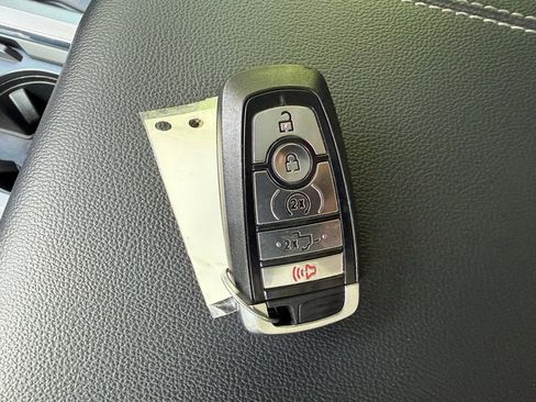 Used 2024 Ford F250 Lariat w/ Sport Appearance Package AWD/4WD image 32