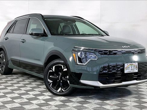 Used 2023 Kia Niro Wind FWD image 12