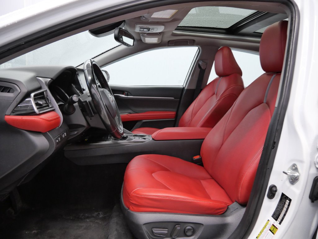 Used 2023 Toyota Camry XSE FWD image 12