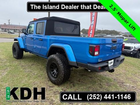 New 2025 Jeep Gladiator Sport image 5