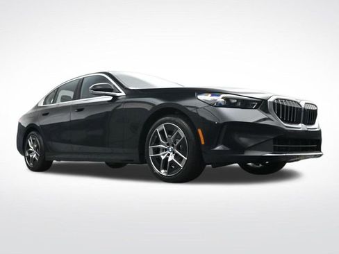 New 2026 BMW 530i xDrive w/ Premium Package AWD/4WD image 27