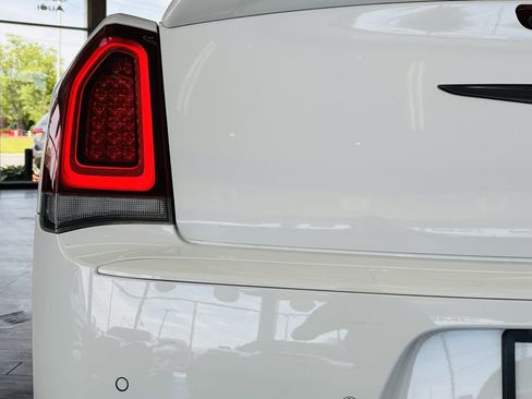 Used 2022 Chrysler 300 S w/ Comfort Group RWD image 10