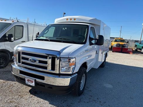 New 2025 Ford E-350 and Econoline 350 Super Duty w/ Power Equipment Group image 7
