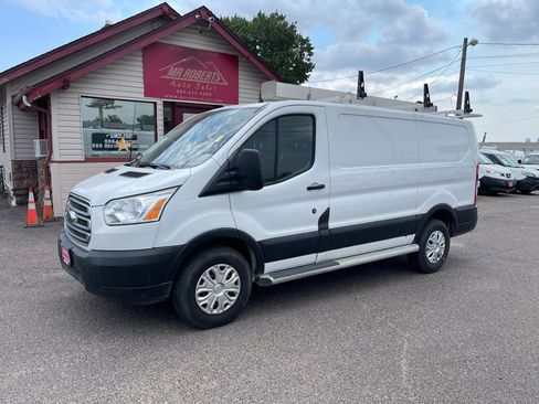 Used 2019 Ford Transit 250 130 Low Roof w/ Exterior Upgrade Package RWD image 3