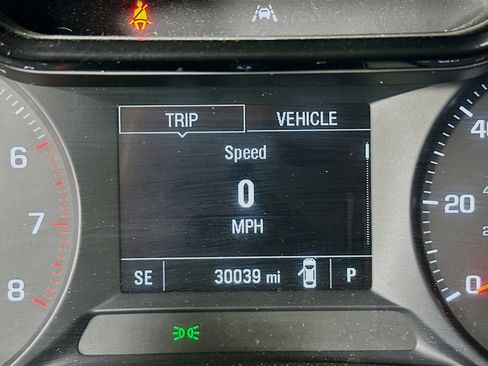 Used 2025 Chevrolet Trax LS FWD image 18