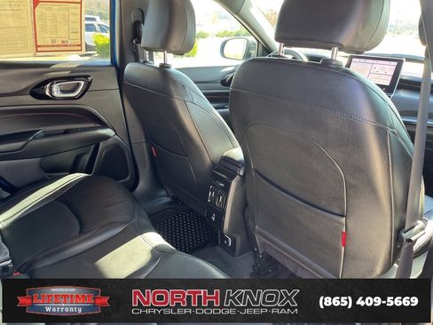 Used 2025 Jeep Compass Trailhawk w/ Trailhawk Elite Group image 24