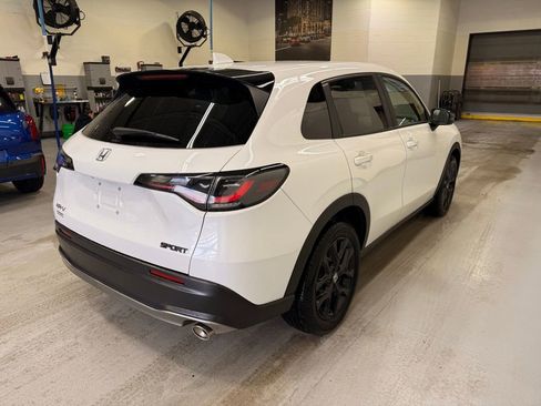 Used 2023 Honda HR-V Sport image 6
