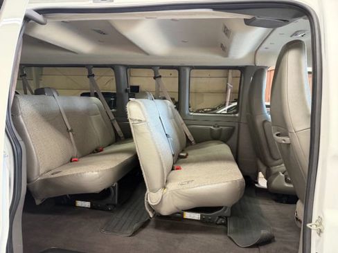 Used 2025 Chevrolet Express 3500 LT w/ LT Preferred Equipment Group RWD image 23