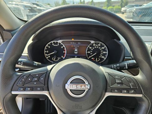 Used 2023 Nissan Altima 2.5 SV FWD image 20