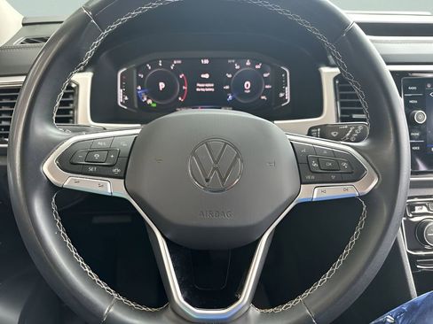 Certified 2023 Volkswagen Atlas SE image 14