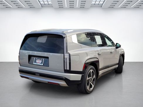 Certified 2026 Hyundai Ioniq 9 Limited image 11