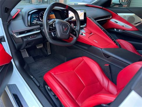 Used 2021 Chevrolet Corvette Stingray Preferred Cpe w/ Z51 Performance Package image 19
