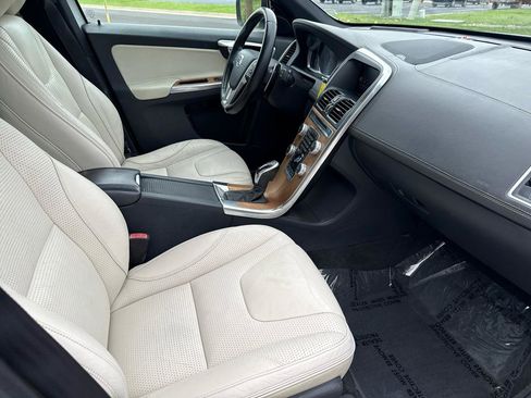 Used 2015 Volvo XC60 T6 Platinum w/ Inscription Package AWD/4WD image 51