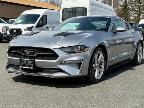 Used 2020 Ford Mustang Premium w/ Equipment Group 201A image 7
