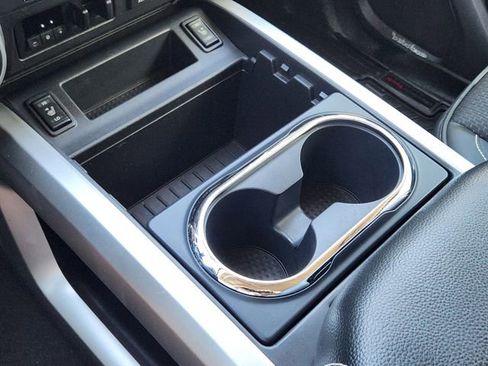 Used 2017 Nissan Titan PRO-4X image 20