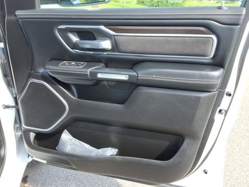 Used 2022 RAM 1500 Laramie AWD/4WD image 28