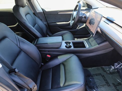 Used 2022 Tesla Model 3 Long Range AWD/4WD image 16