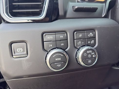 New 2026 GMC Sierra 1500 Denali Ultimate AWD/4WD image 17