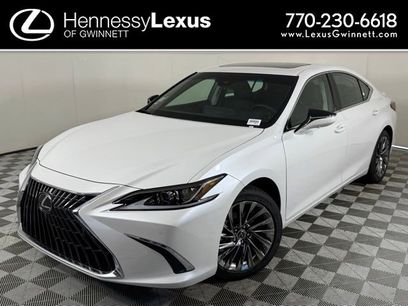 New 2025 Lexus ES 300h w/ Luxury Package