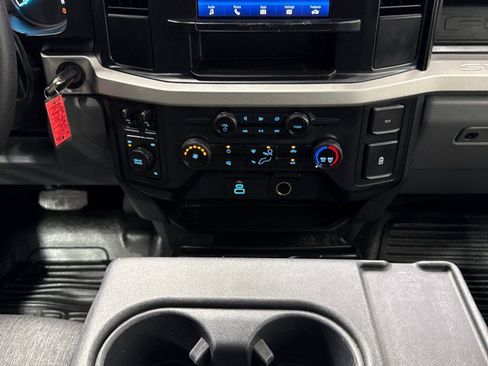 Used 2024 Ford F350 XL AWD/4WD image 18