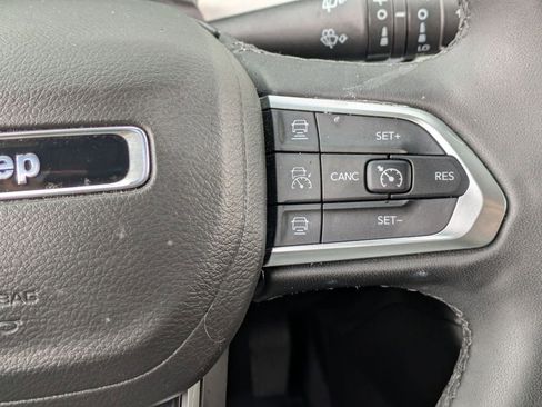 Used 2025 Jeep Compass Limited AWD/4WD image 21