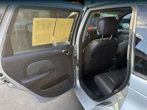 Used 2005 Chrysler PT Cruiser Limited image 10