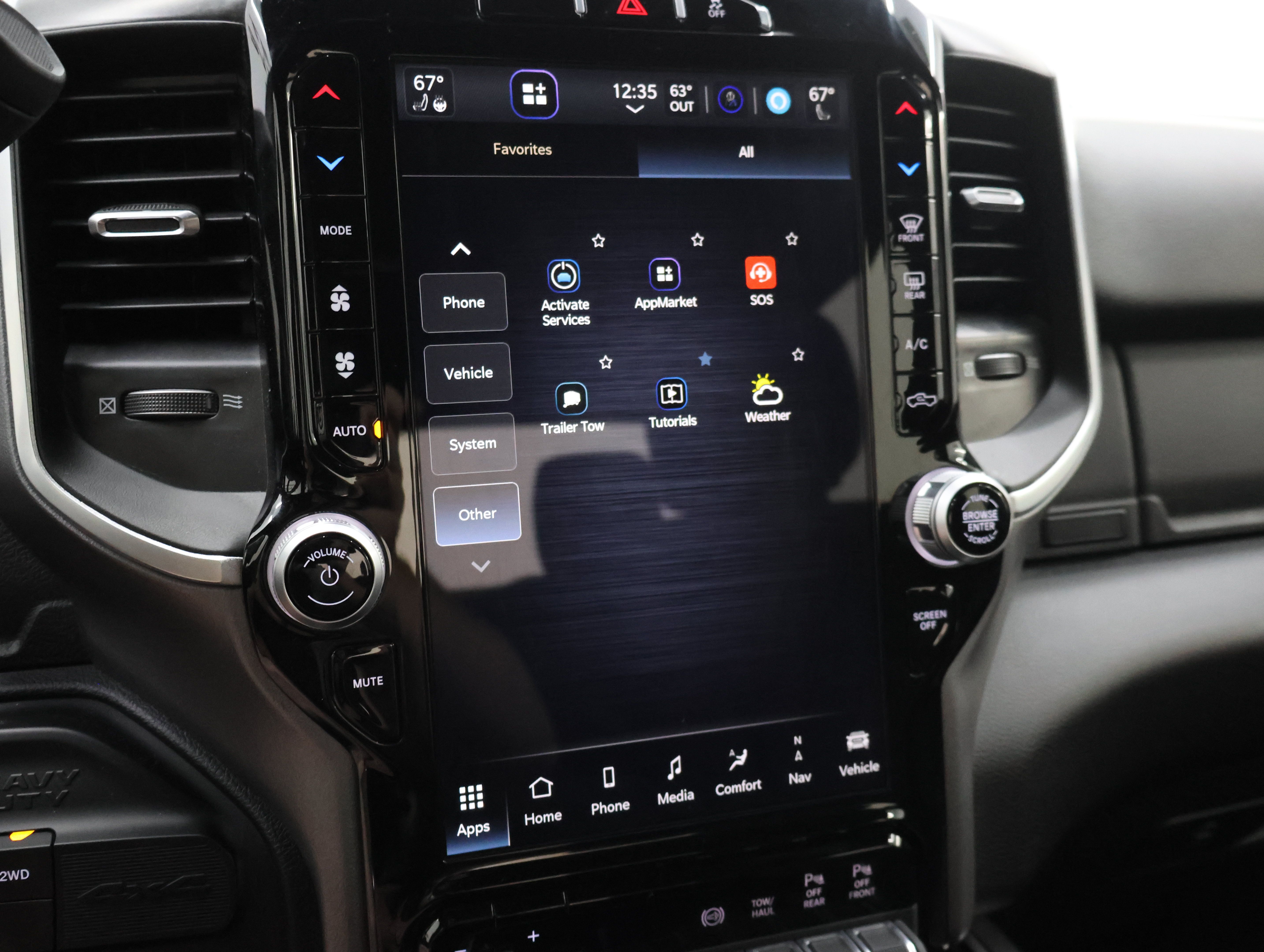 Used 2024 RAM 2500 Big Horn w/ Night Edition AWD/4WD image 53