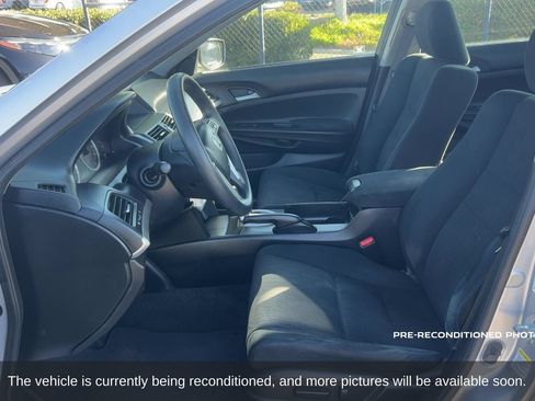 Used 2011 Honda Accord LX-P image 11