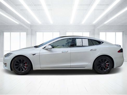 Used 2019 Tesla Model S 100D image 6