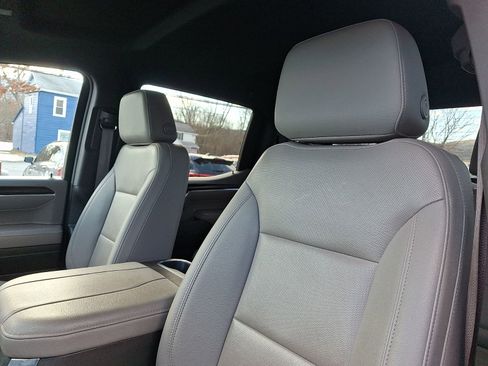 Used 2023 GMC Sierra 1500 SLT w/ SLT Premium Package image 14