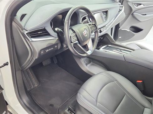 Used 2024 Buick Enclave Premium image 21