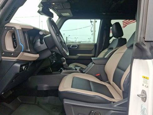 Certified 2023 Ford Bronco Wildtrak image 13