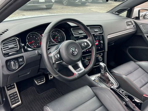 Used 2019 Volkswagen GTI SE image 19